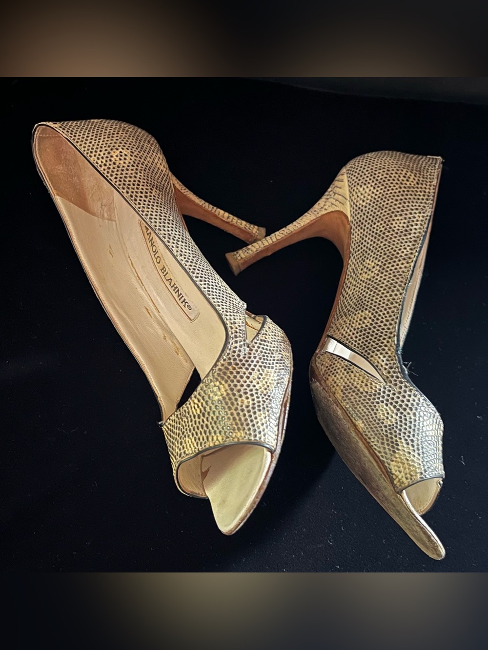 Manolo Blahnik Lizard Embossed Peep Toe Pumps